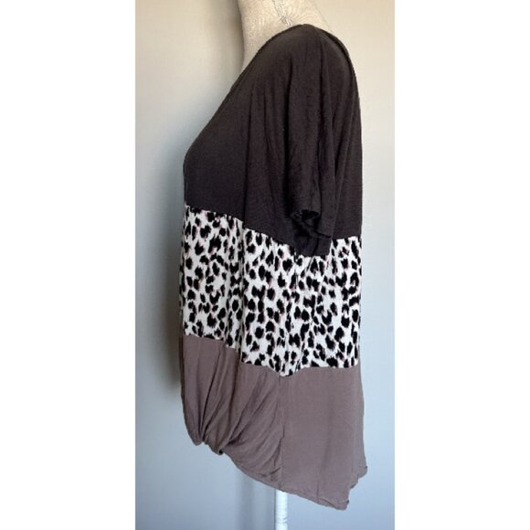 Maurices Size M Leopard Print Tri-Panel Tunic Top - Picture 2 of 5